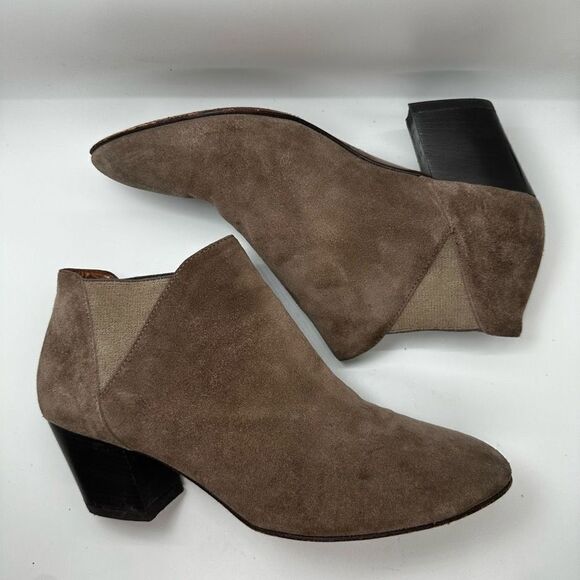 Aquatalia Fleurette Bootie - Picture 6 of 9